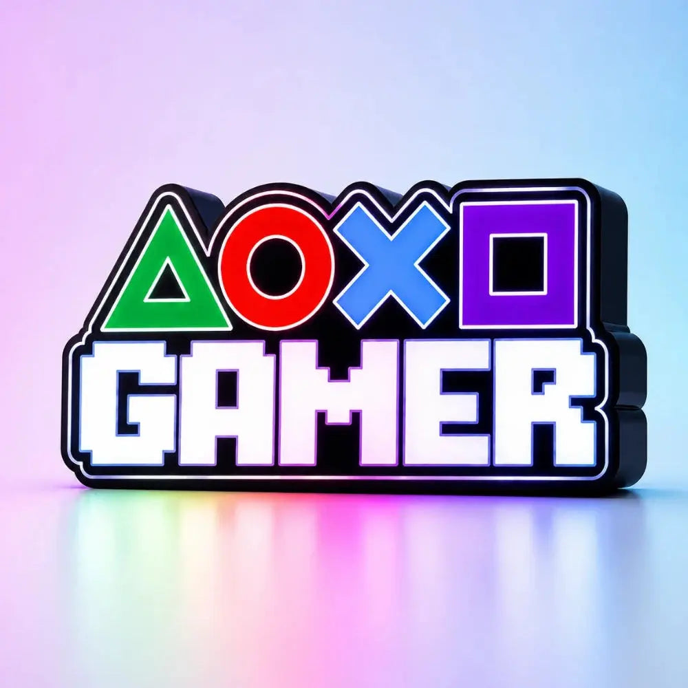 Lampe LED gamer PlayStation de LampeGeek avec éclairage RGB pour configuration de gaming.