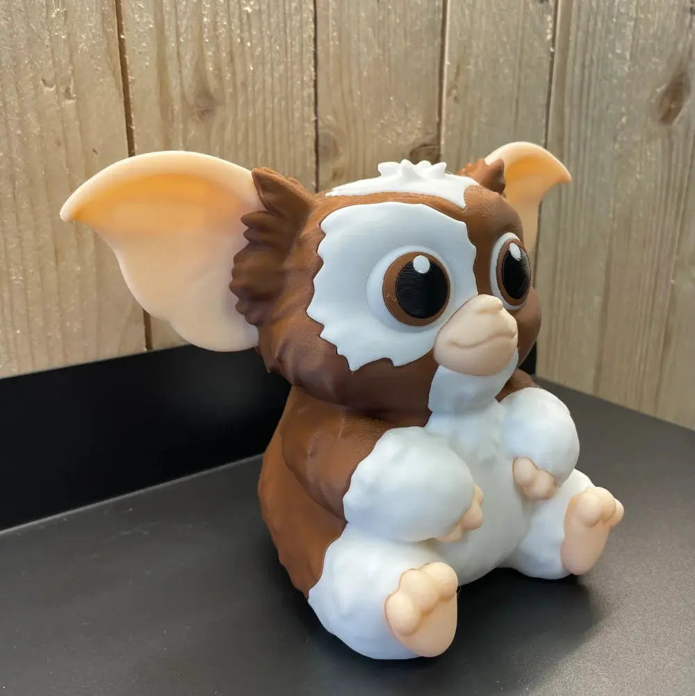 Figurine Gizmo 3D de LampeGeek, créature culte style Mogwaï, détaillée avec expression mignonne et texture réaliste.