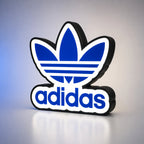 Lampe LED Adidas Collector – Déco sneaker & street icon lumineuse LampeGeek