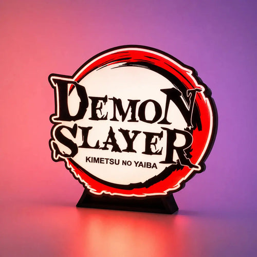 Lampe LED Demon Slayer Kimetsu No Yaiba RGB de LampeGeek, éclairage coloré avec motif de démon.