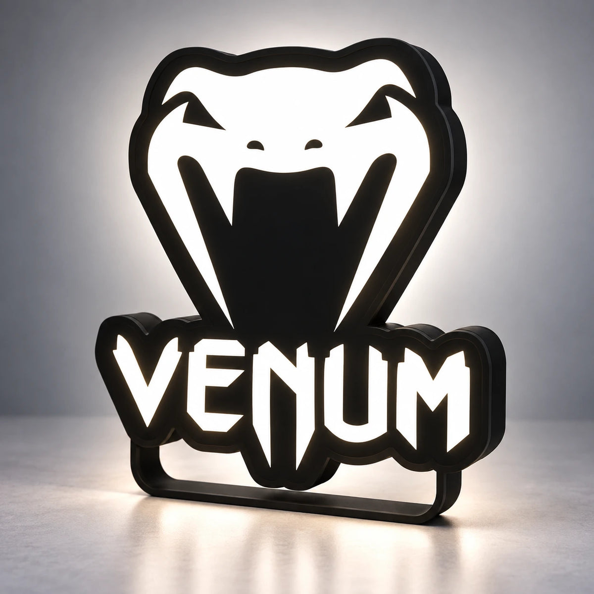 Lampe LED Venum RGB – Déco MMA & Sports de Combat