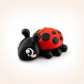 Luna – Coccinelle articulée kawaii en impression 3D - LampeGeek