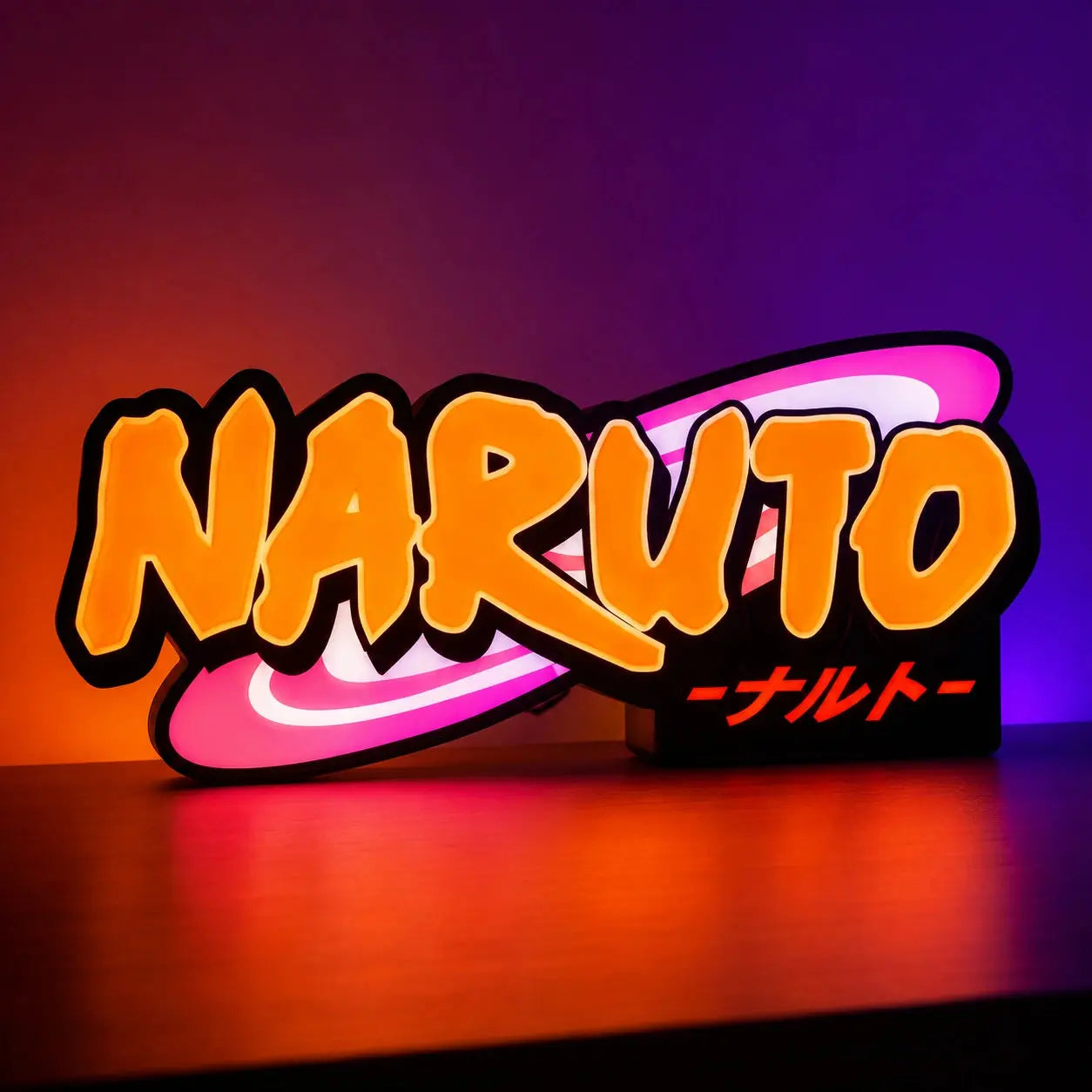 Lampe LED Naruto Shippuden en manga RGB de LampeGeek, lampe d'ambiance avec personnage Naruto visible en arrière-plan.